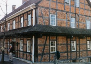 Single Brothers House