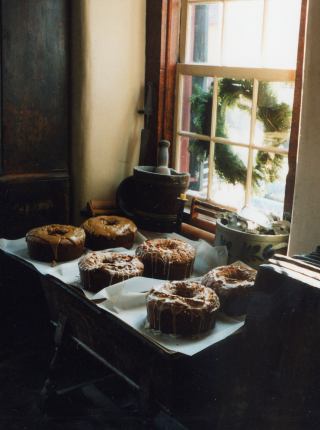 Sunshine and Moravian cakes