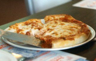 Baby pepperoni pizza